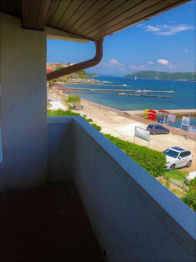 Apartments With Boat Mooring Marija Supetarska Draga Ngoại thất bức ảnh